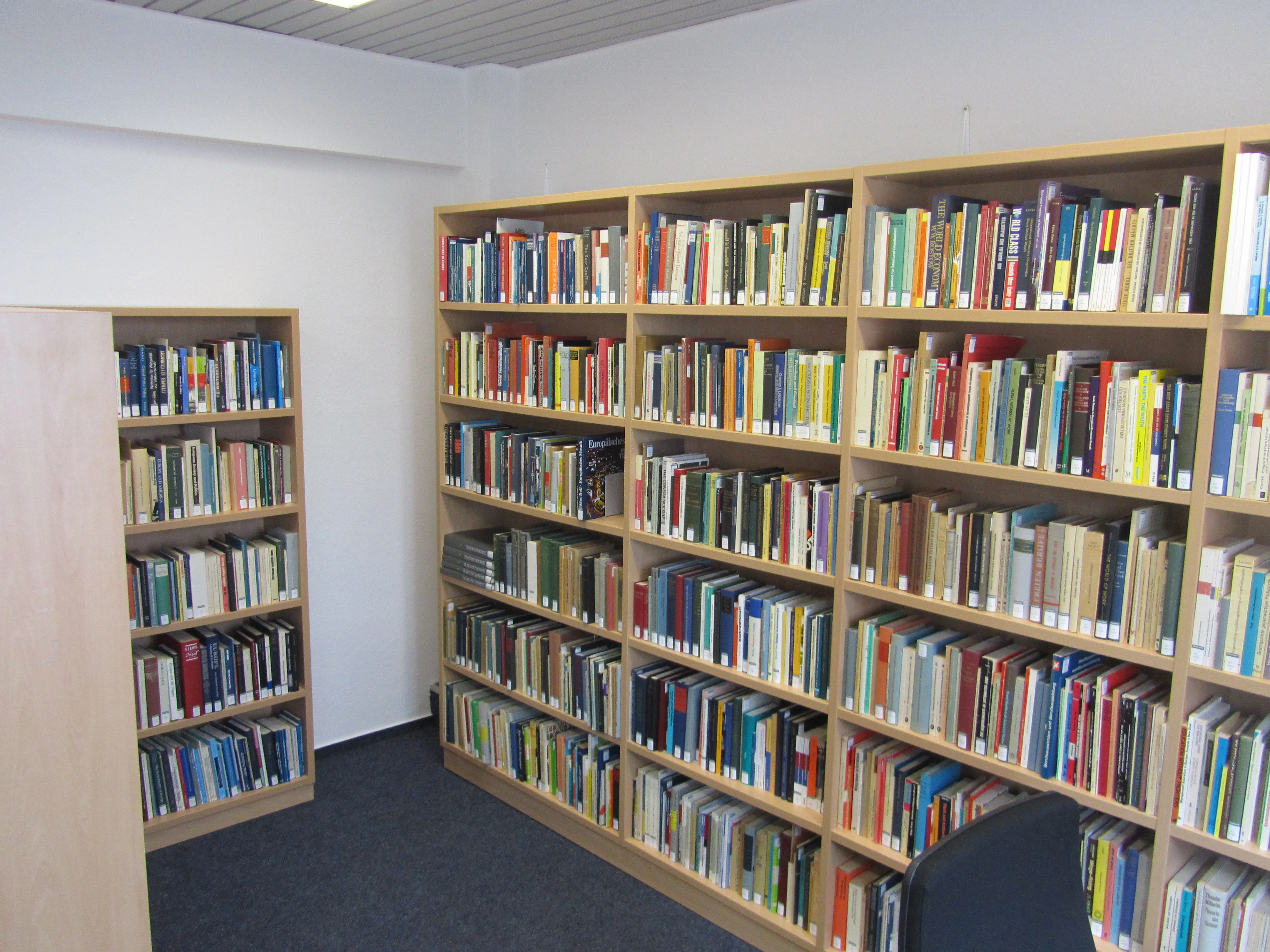 Dahrendorf Bibliothek 3