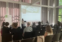 Roundtable 25-5-14.jpg